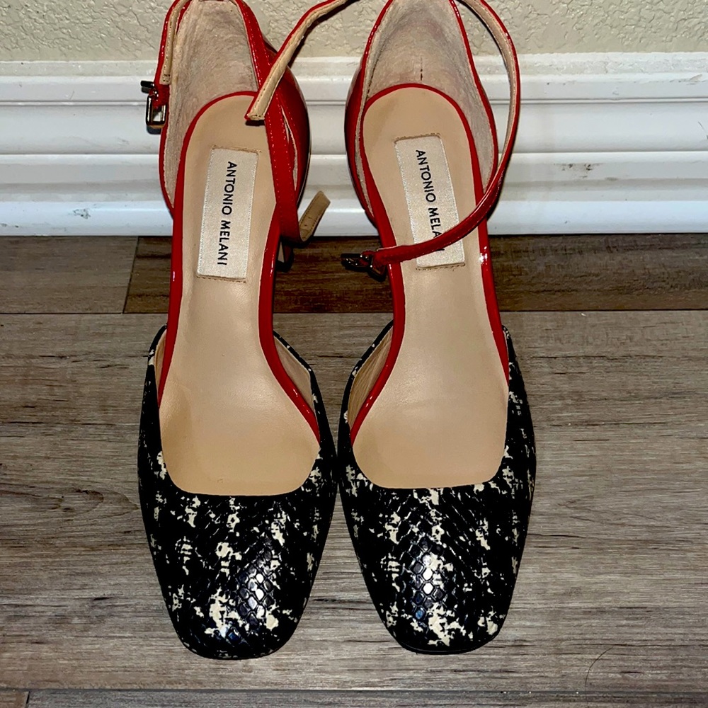 Antonio Melani size 6 Brand New